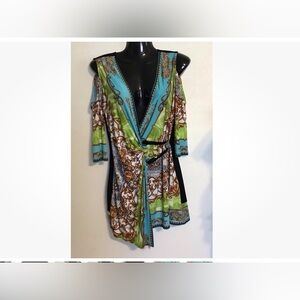 Joseph Ribkoff women’s cold shoulders blouse. Size 6